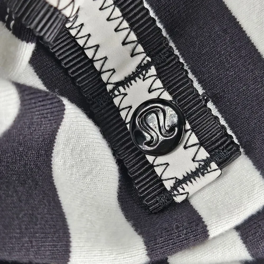 LULULEMON WOMENS VINYASA ZIPS SCARF APEX BLACK WHITE - SWEAT WICKING - ONE SIZE